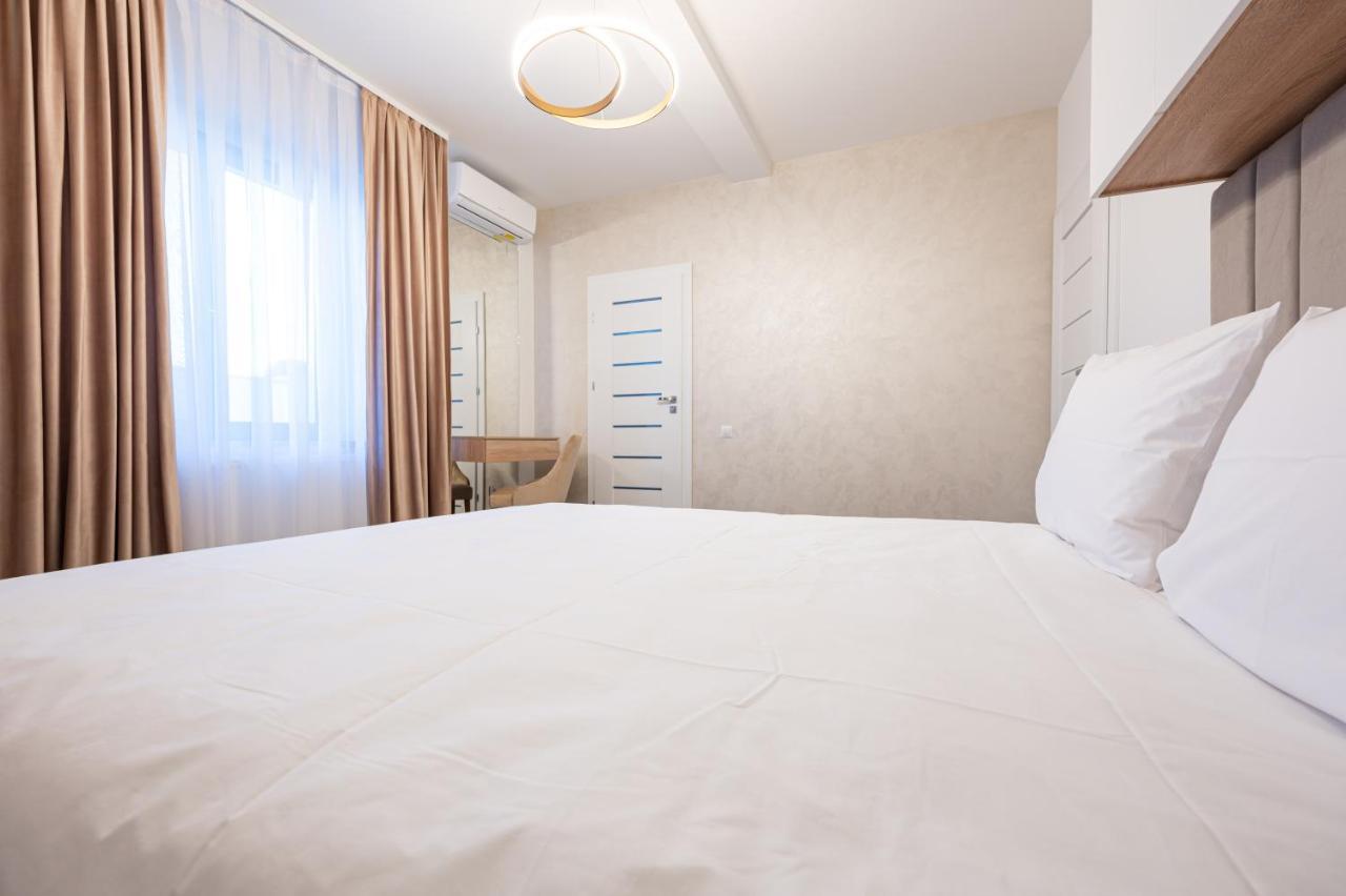 Klia Hotell Sînmartin Exteriör bild